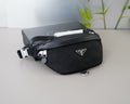 PRADA - Belt bag