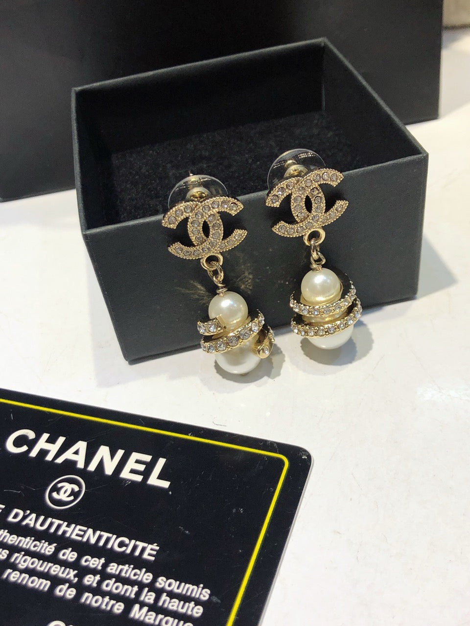 CHANEL - earrings