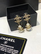 CHANEL - earrings