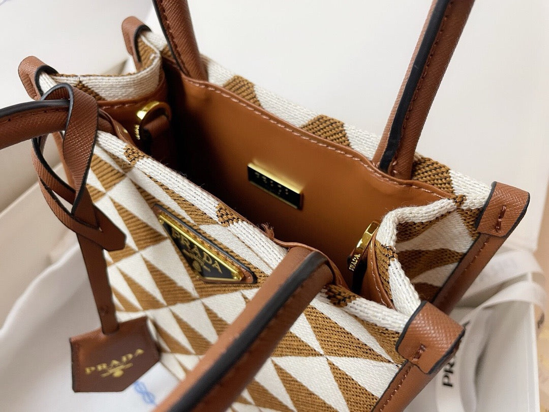 PRADA - Galleria cloth handbag