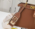 FENDI - Peekaboo ISeeU