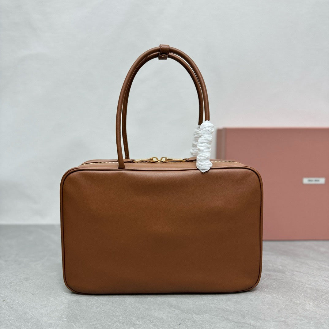 MIU MIU - Leather Beau bag