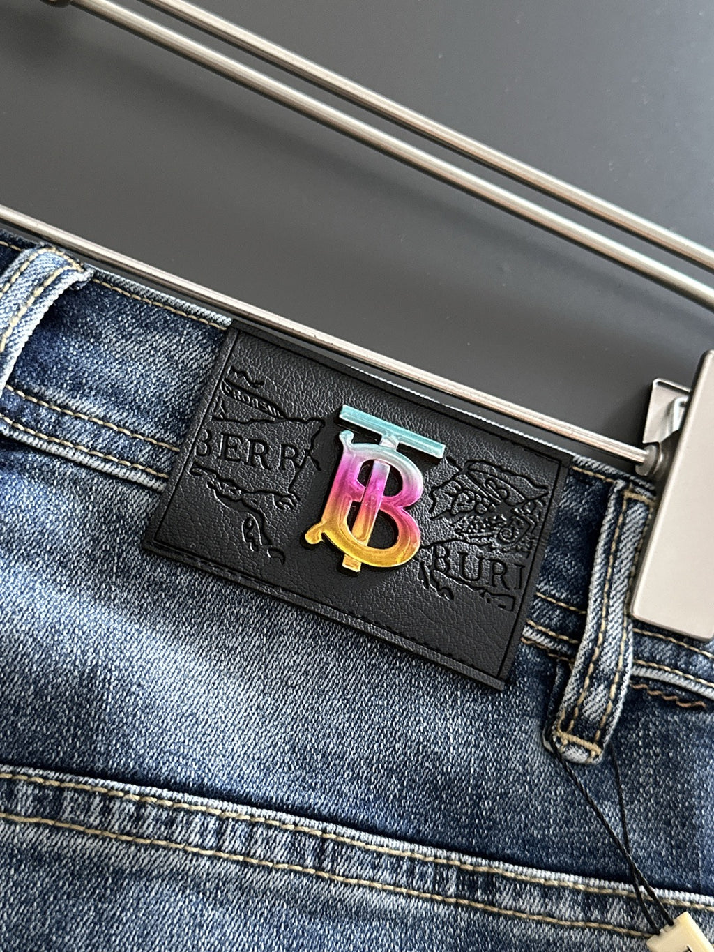 BURBERRY - Jeans