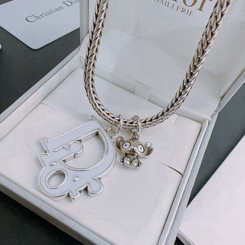 DIOR - Oblique Pendant Necklace