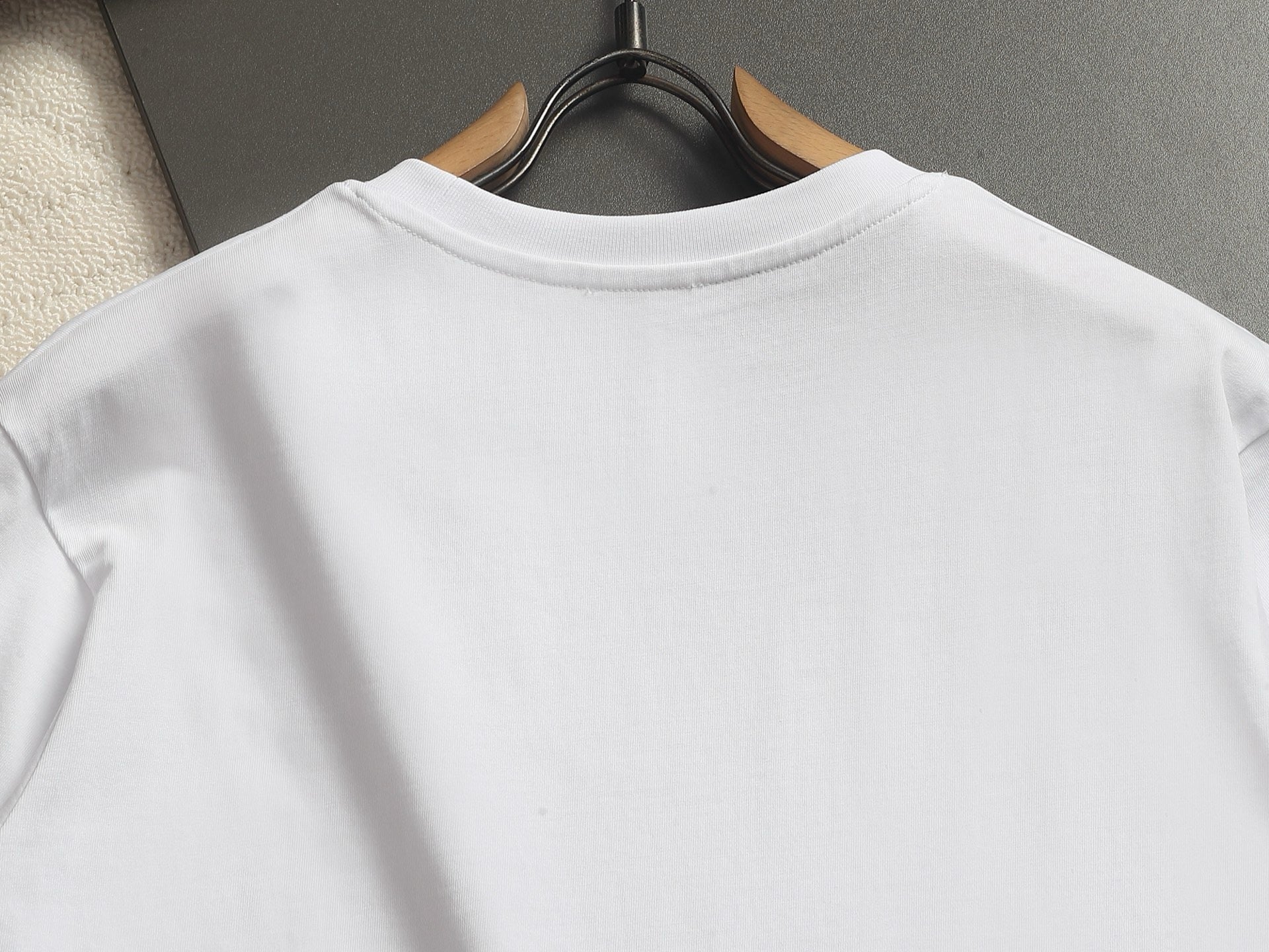 BURBERRY - T-shirt