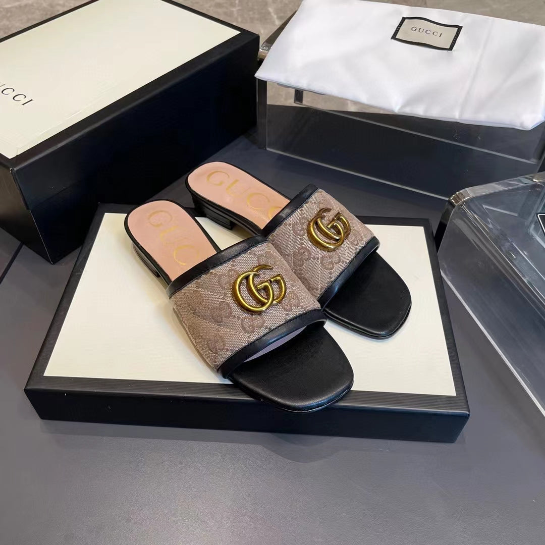 GUCCI - Slippers
