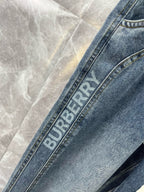 BURBERRY - Jeans