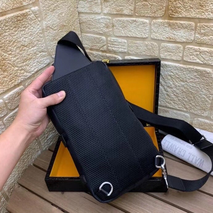 FENDI - Zaino monospalla in nylon e pelle