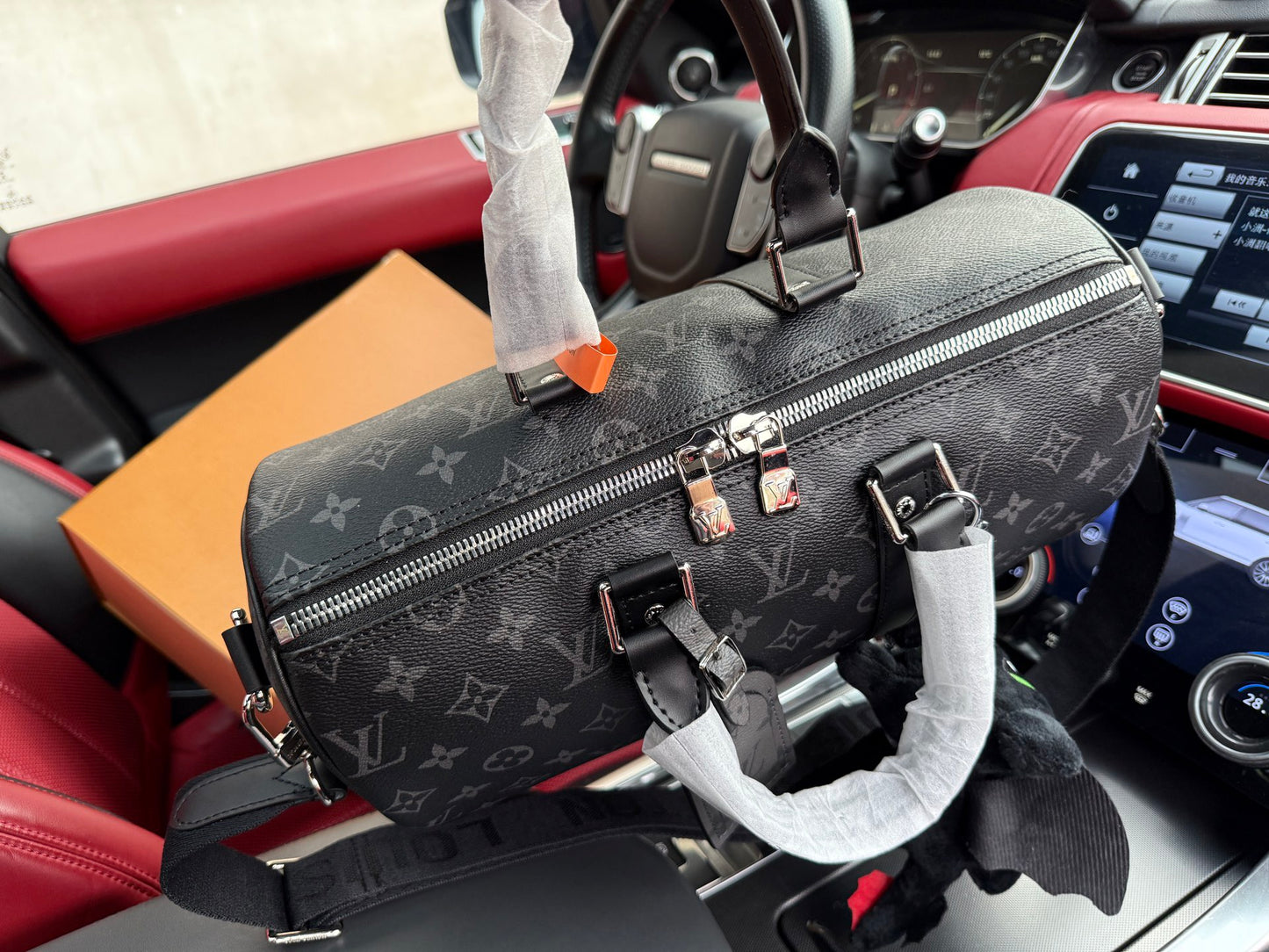 LOUIS VUITTON- Men’s keepall Bandoulière 35 bag