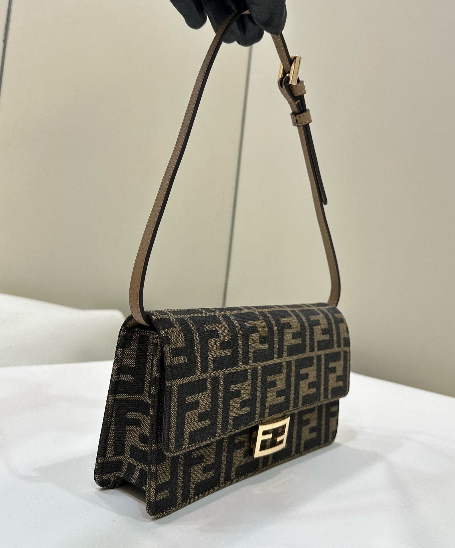FENDI - Baguette  Bag