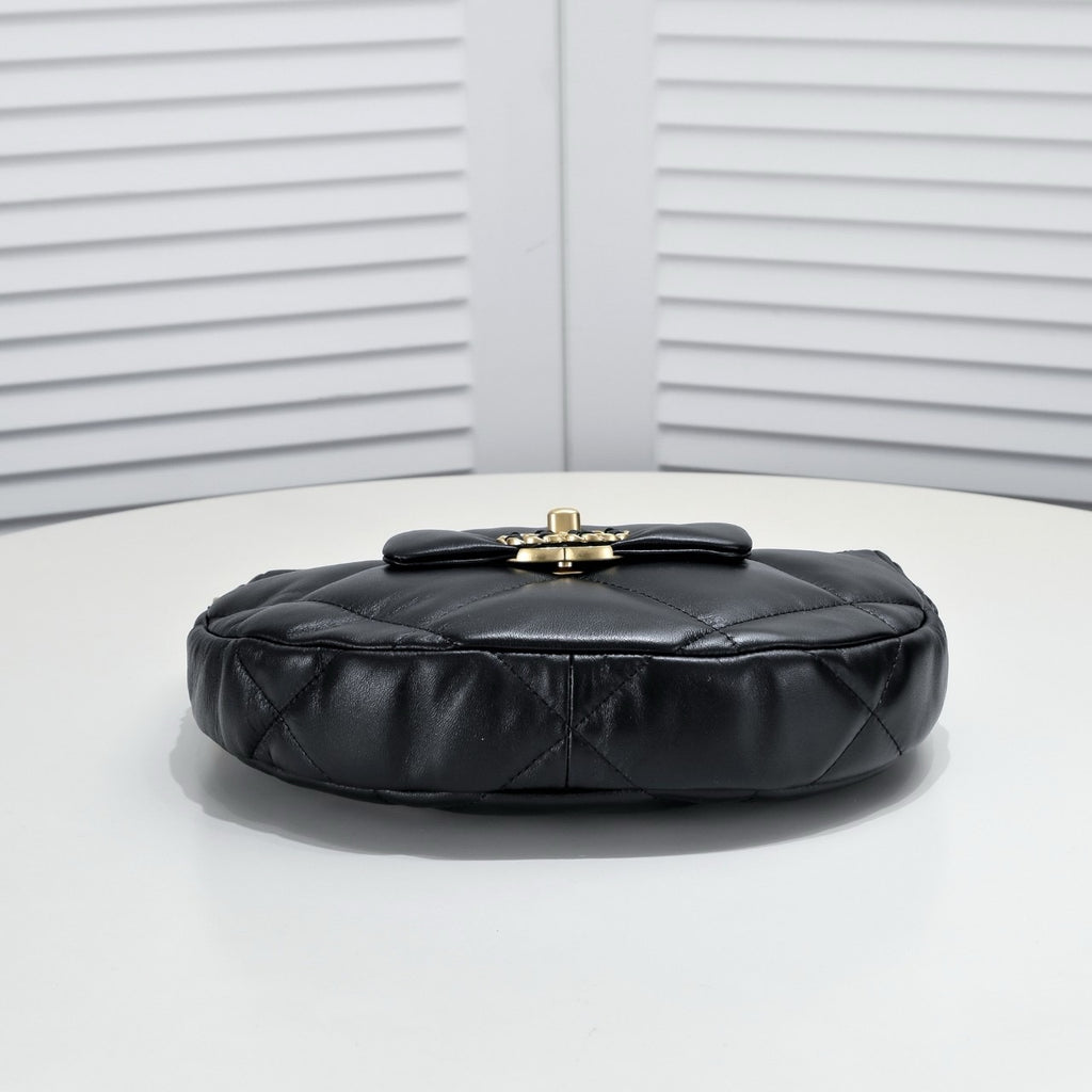 CHANEL - 2024 19 Flap Hobo