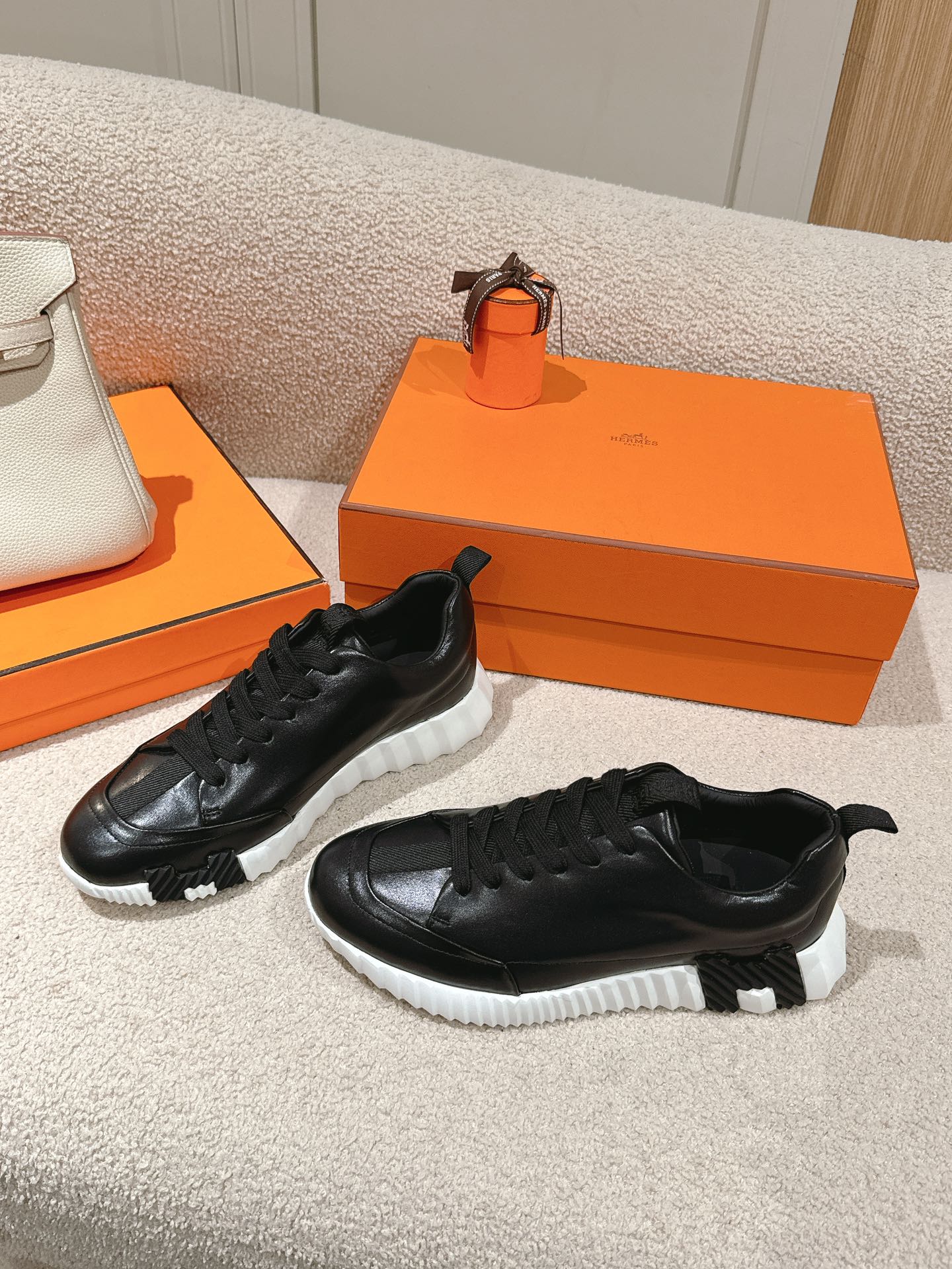 HERMES - Bouncing sneakers