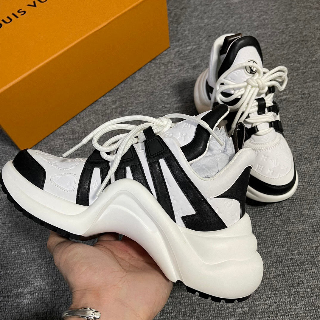 LOUIS VUITTON -  Sneaker LV Archlight Trainer