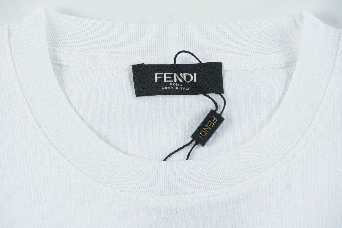 FENDI - T-shirt