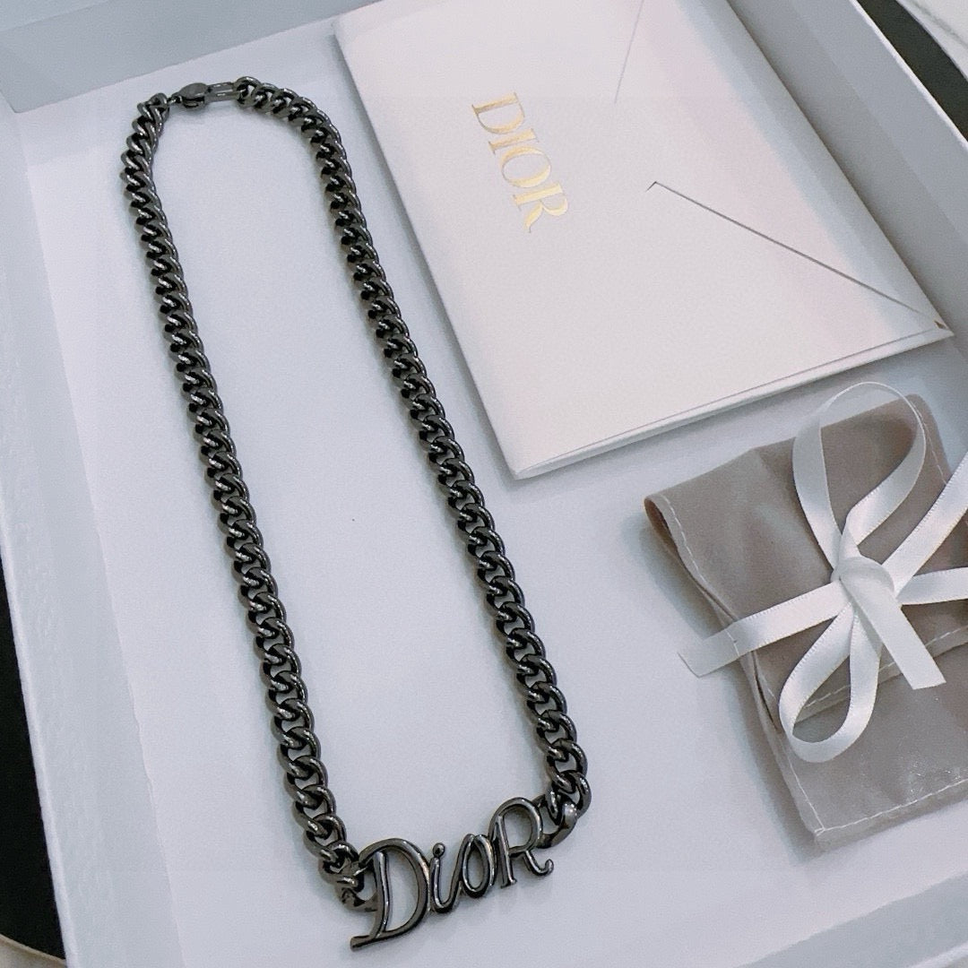 DIOR - Oblique Pendant Necklace