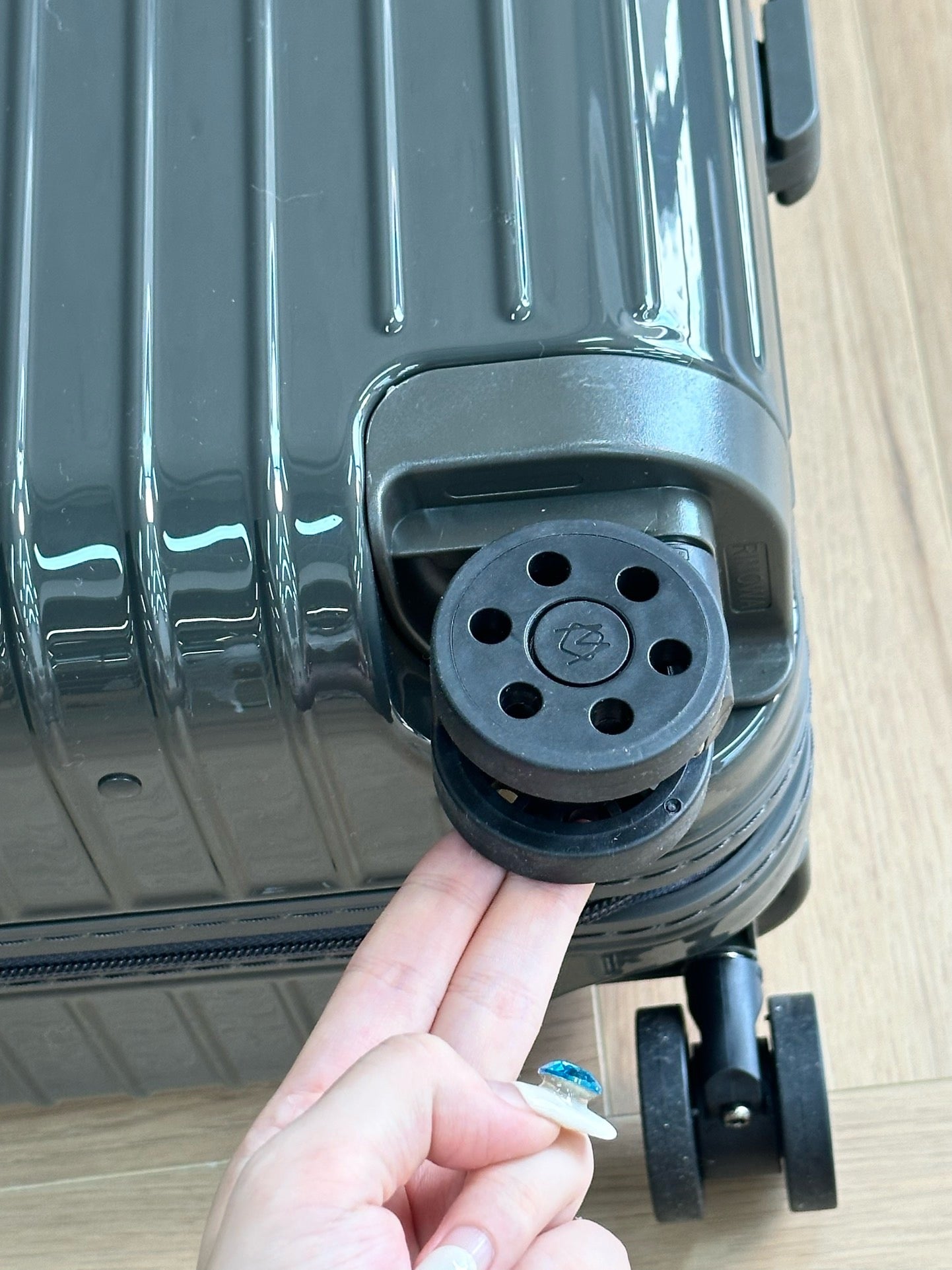RIMOWA - ESSENTIAL SLEEVE
Cabin