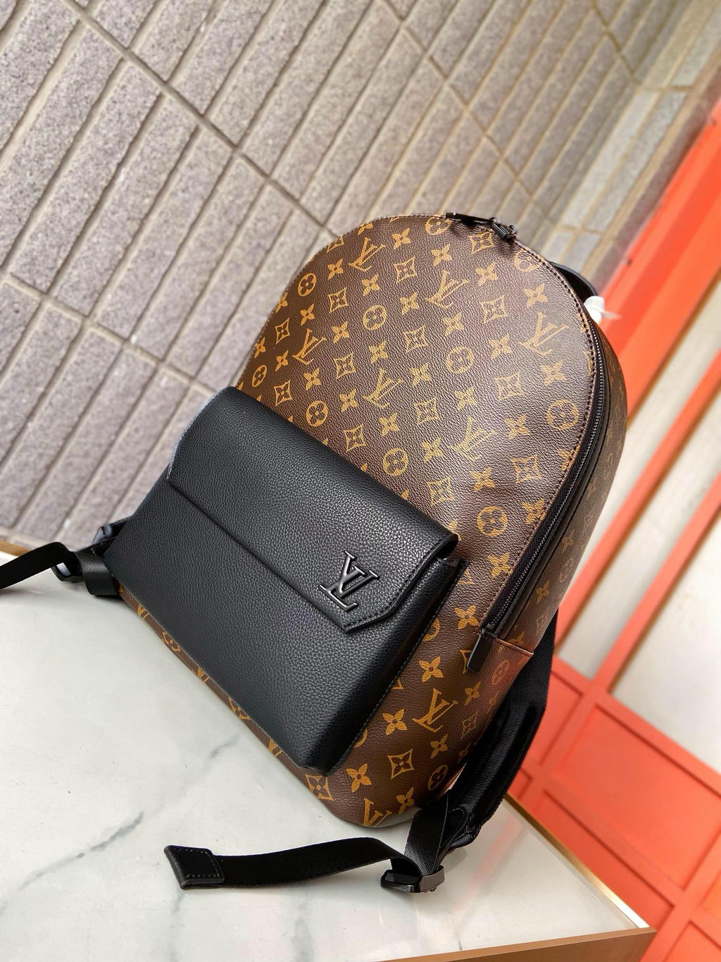 LOUIS VUITTON - Discovery Backpack PM