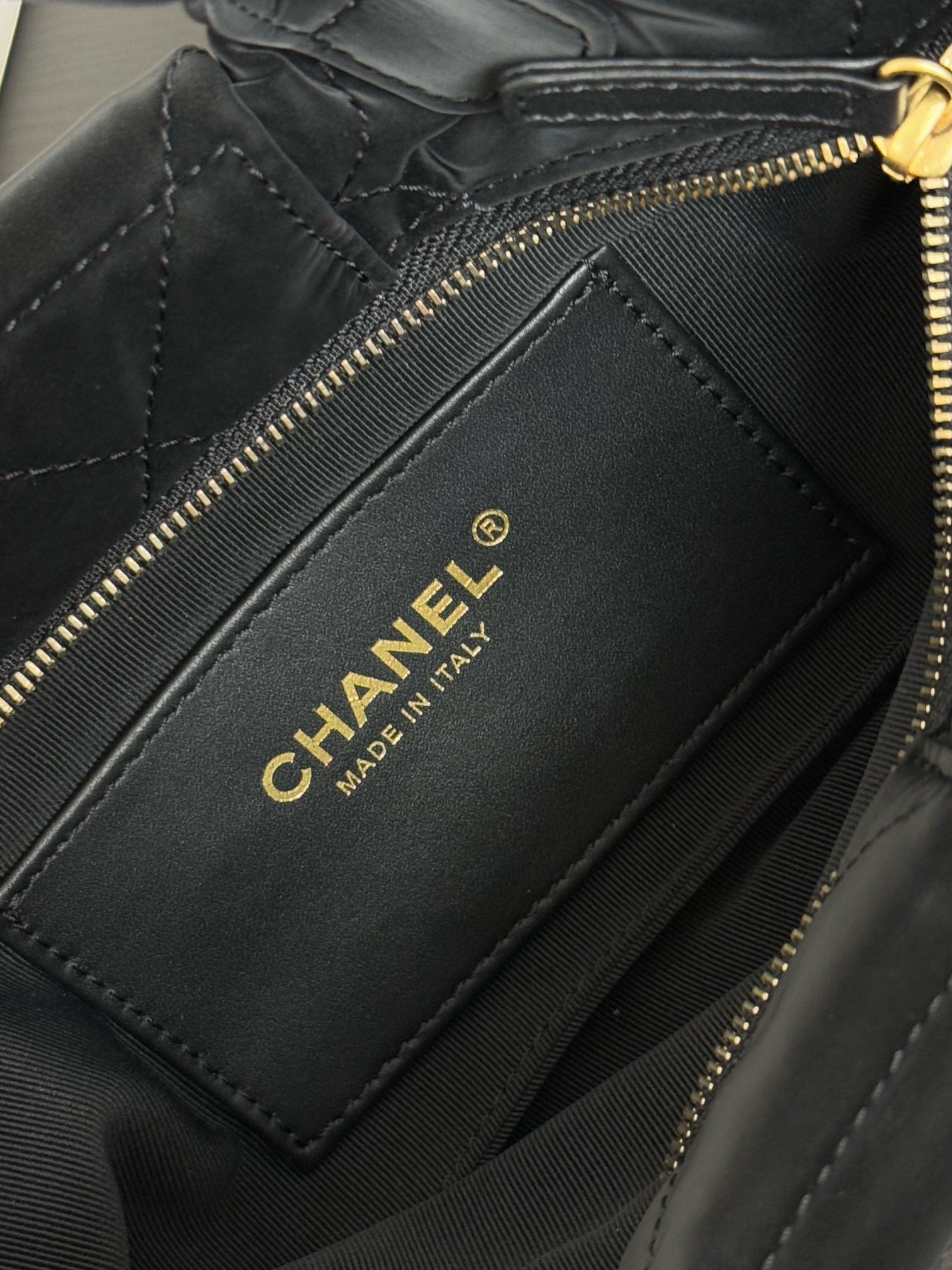 CHANEL - Bow bag