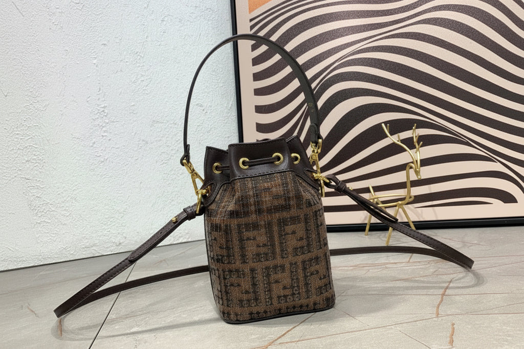 FENDI - Mon Tresor Bucket Bag