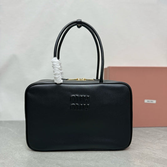 MIU MIU - Leather Beau bag