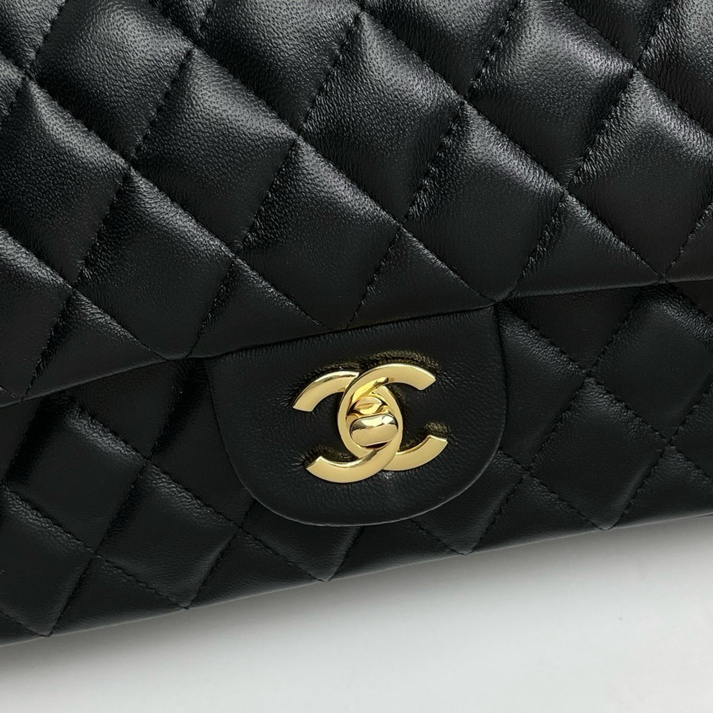 CHANEL - Classic Crush Mini Flap