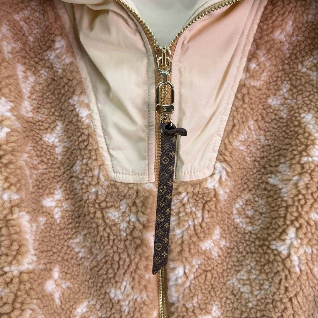 LOUIS VUITTON- Vest