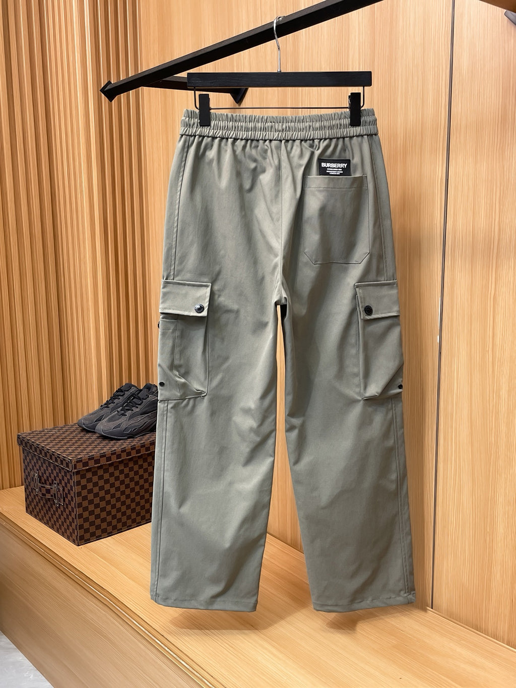 BURBERRY - Cargo Trousers