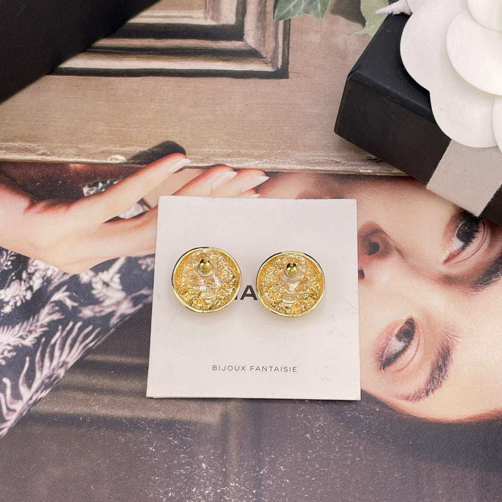 CHANEL - earrings