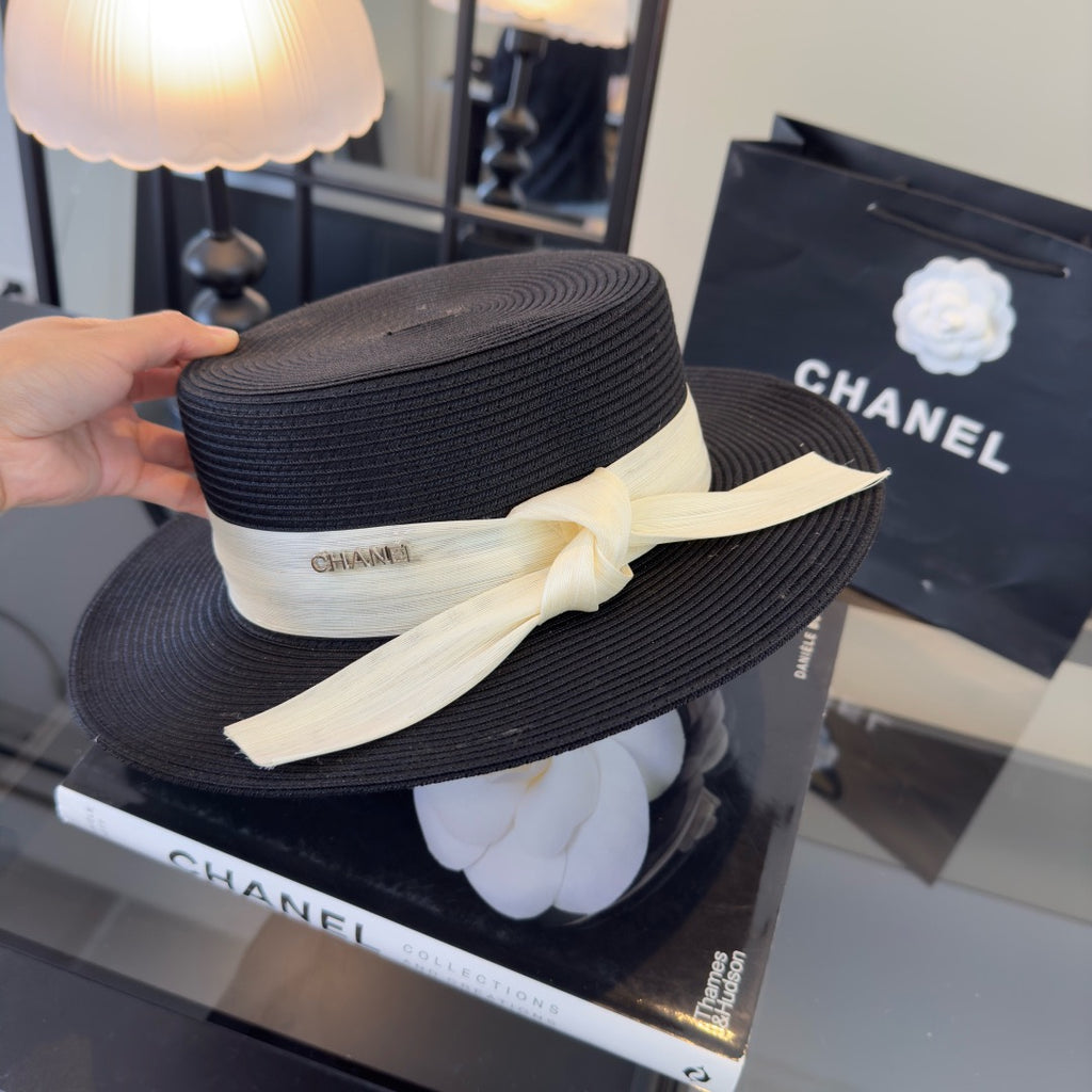 CHANEL - trimmed raffia sun hat