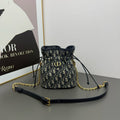 DIOR - oblique 30 montaigne
