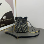 DIOR - oblique 30 montaigne