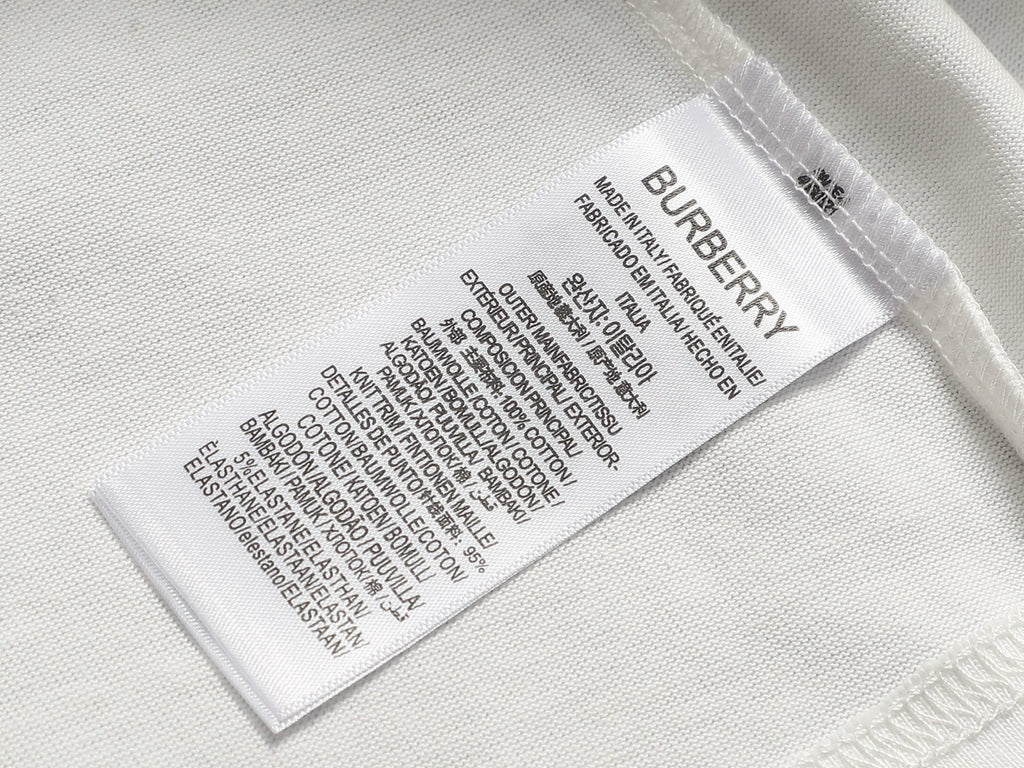 BURBERRY - T-shirt