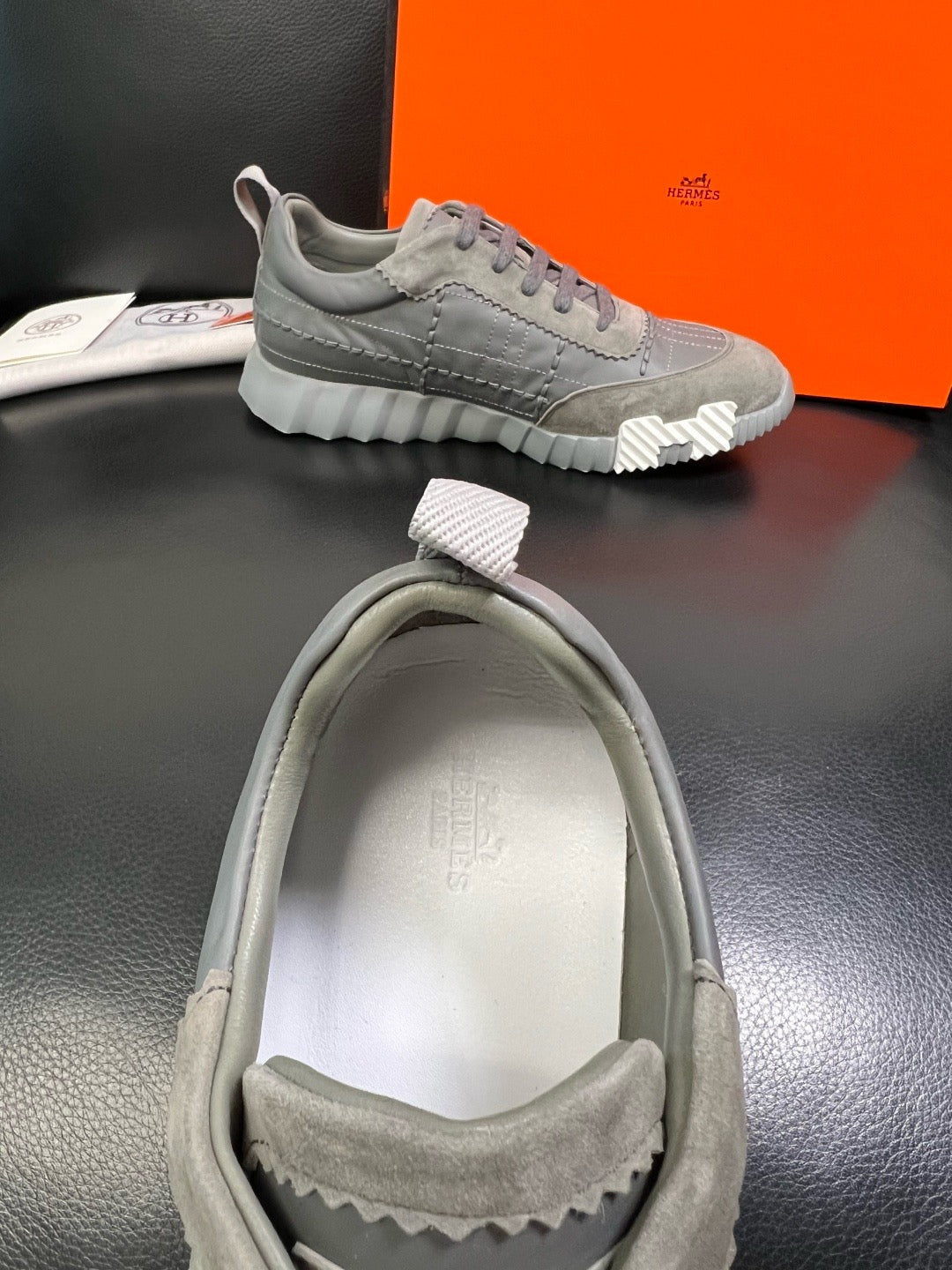 HERMES- Bouncing sneakers