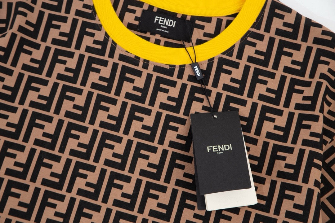 FENDI - T-shirt