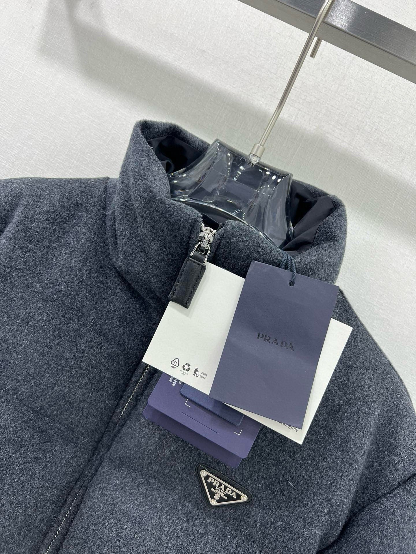 PRADA - Elegant jacket