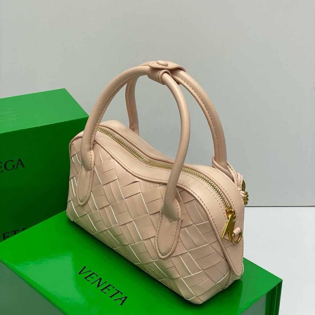 BOTTEGA VENETA- mcCartney