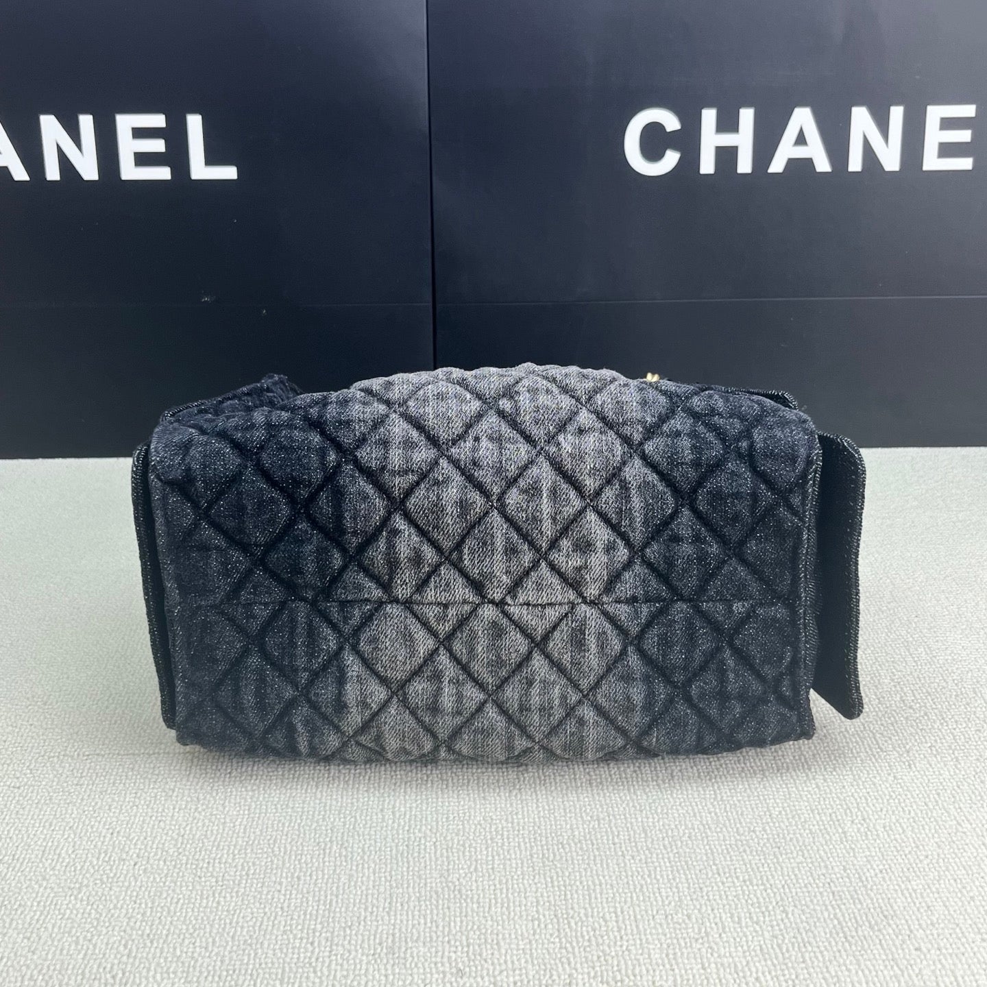 CHANEL - Boho bag