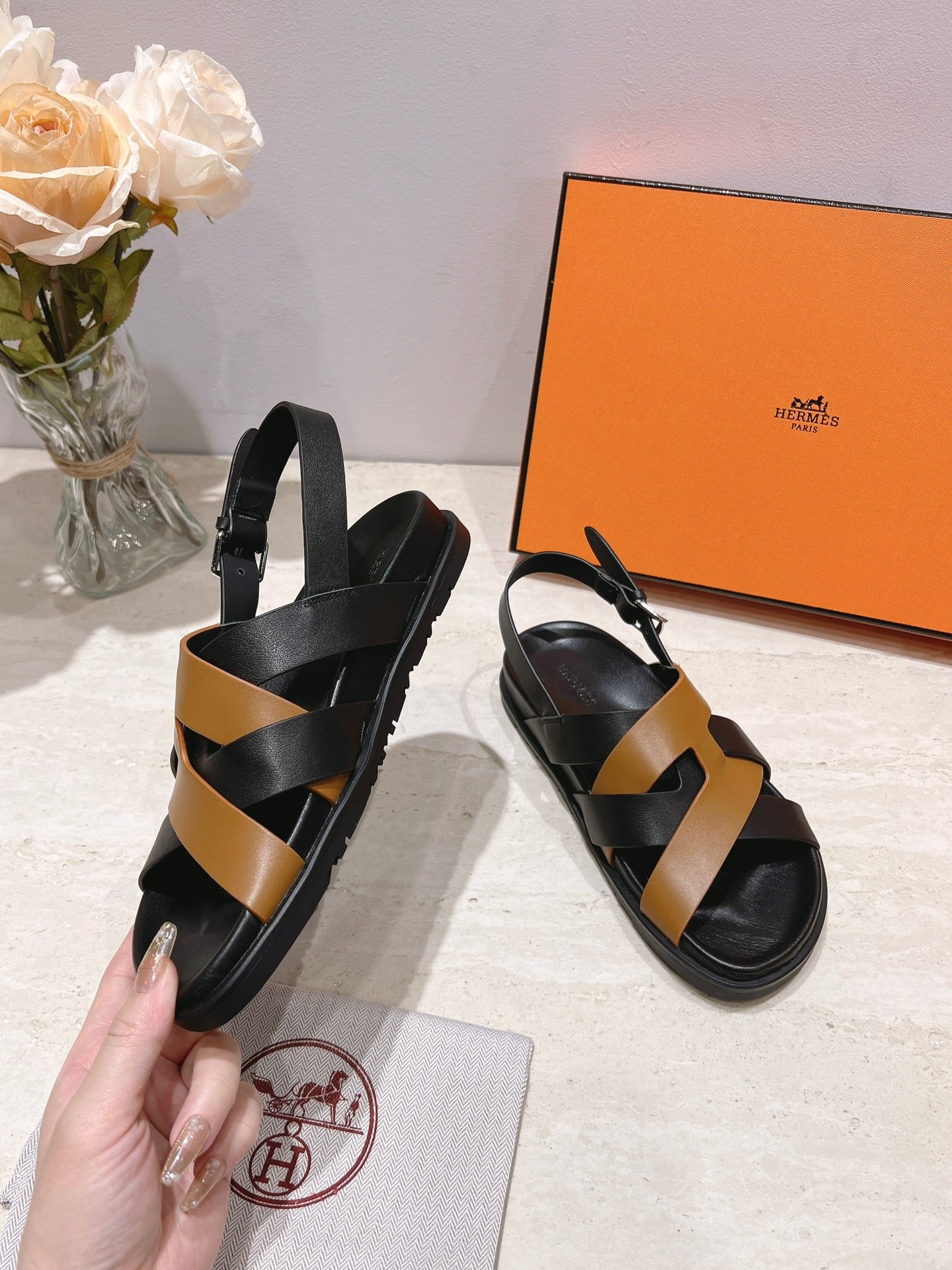 HERMES - WOMEN’S Heracles Sandal