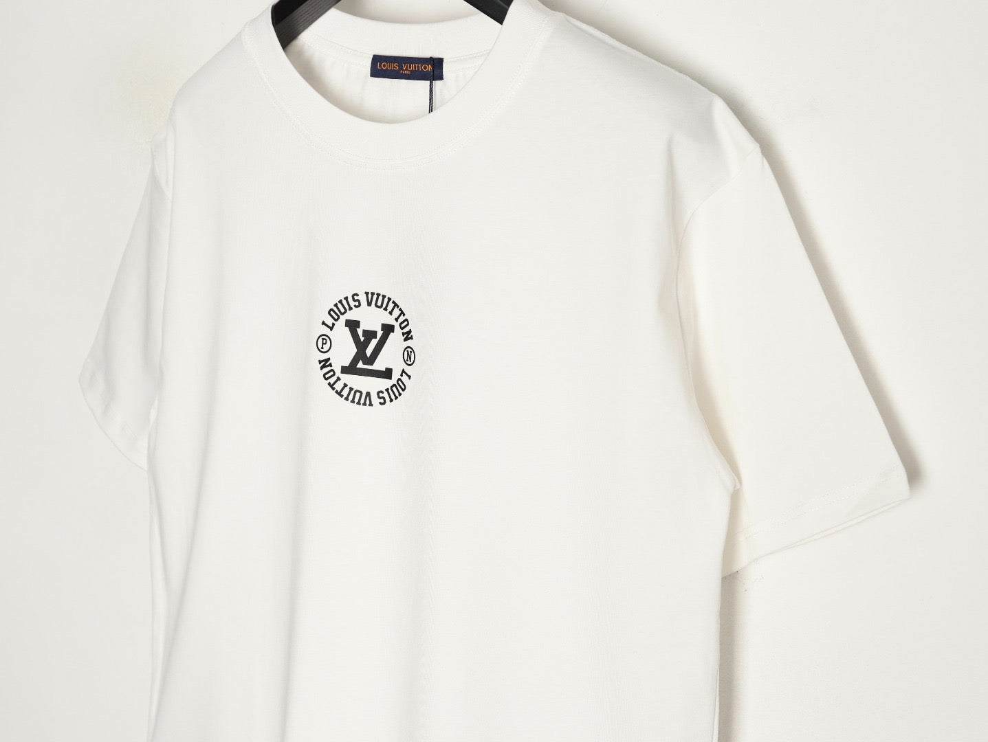 LOUIS VUITTON - T-shirt