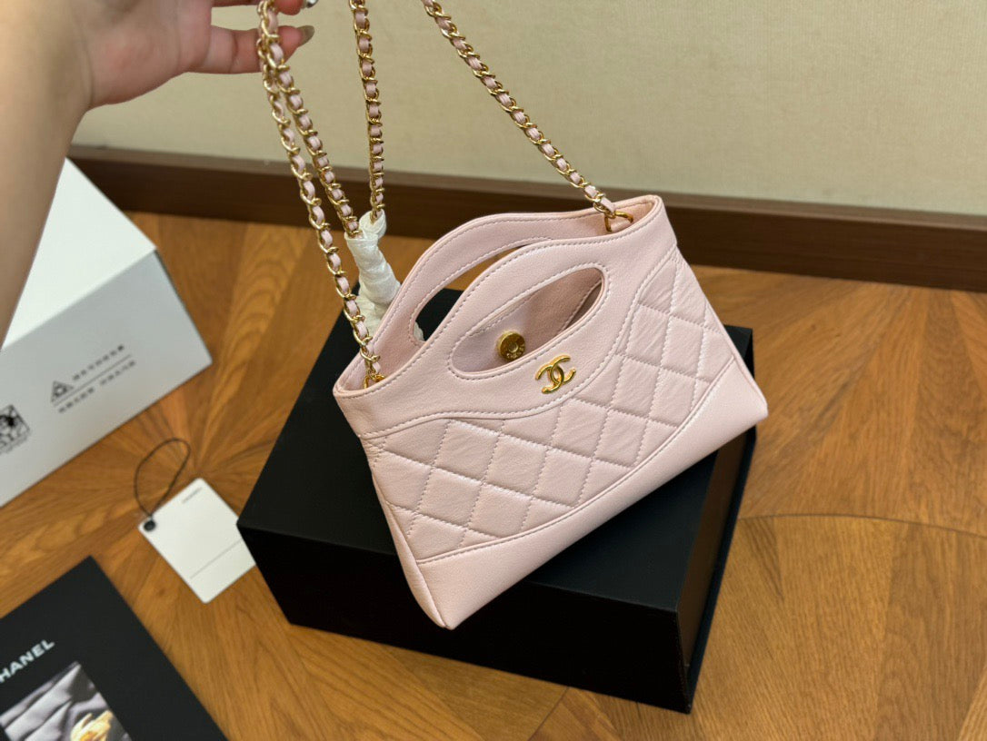 CHANEL - Amore bag