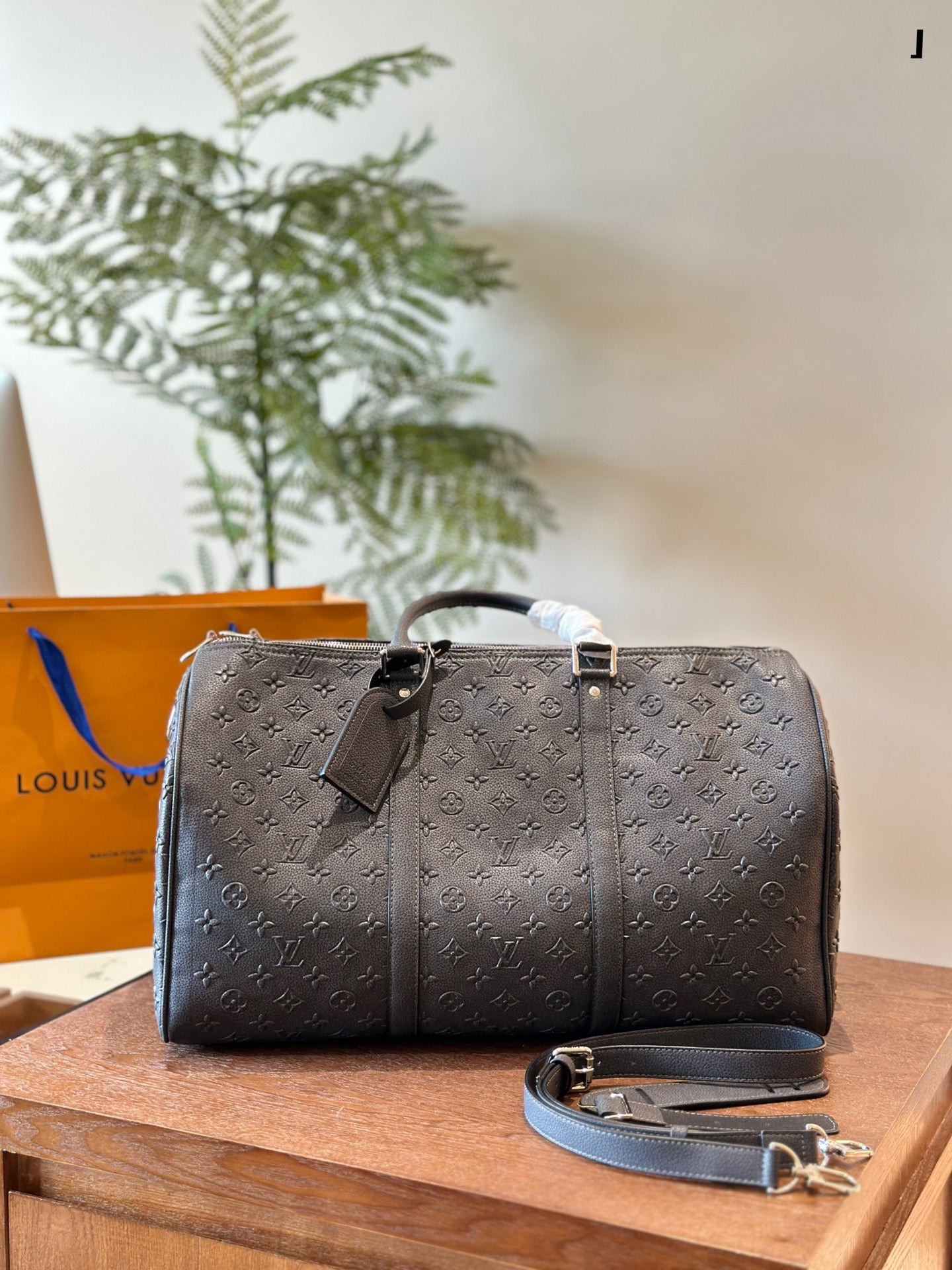 LOUIS VUITTON- Keepall Bandouliere 50
