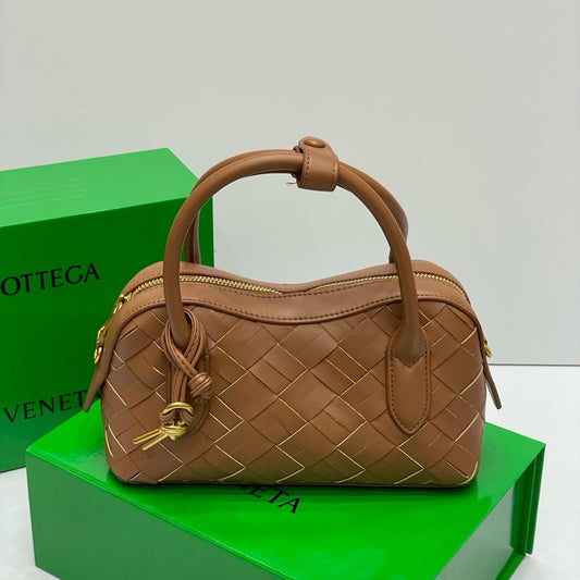 BOTTEGA VENETA- McCartney
