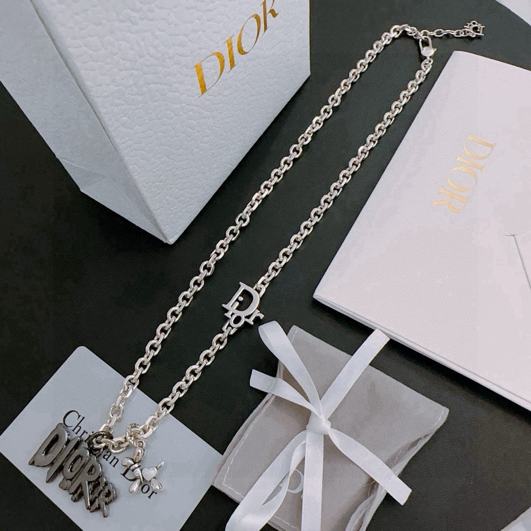 DIOR - Oblique Pendant Necklace