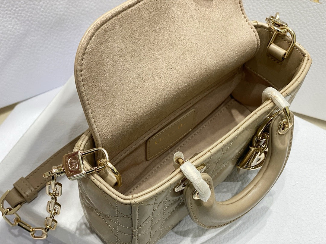 DIOR - D Joy bag