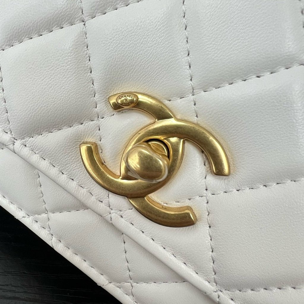CHANEL - Caviar Quilted Hobo Bag