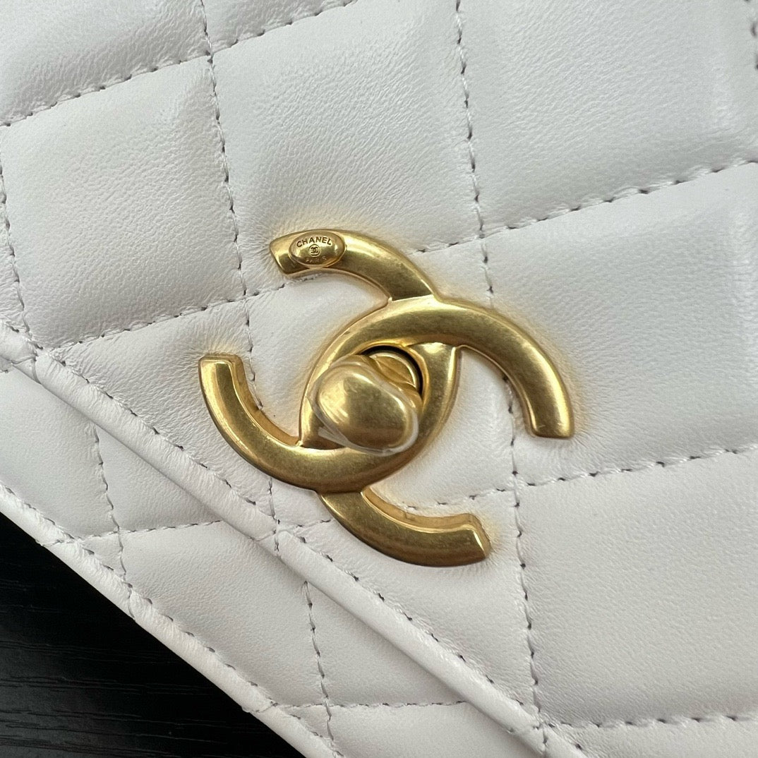 CHANEL - Caviar Quilted Hobo Bag