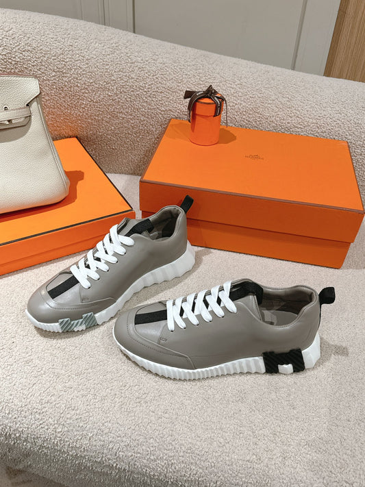 HERMES- Bouncing sneakers