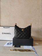 CHANEL - 23A Lambskin Quilted CC Chain Hobo