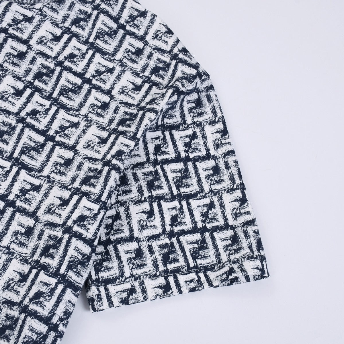 FENDI - T-shirt