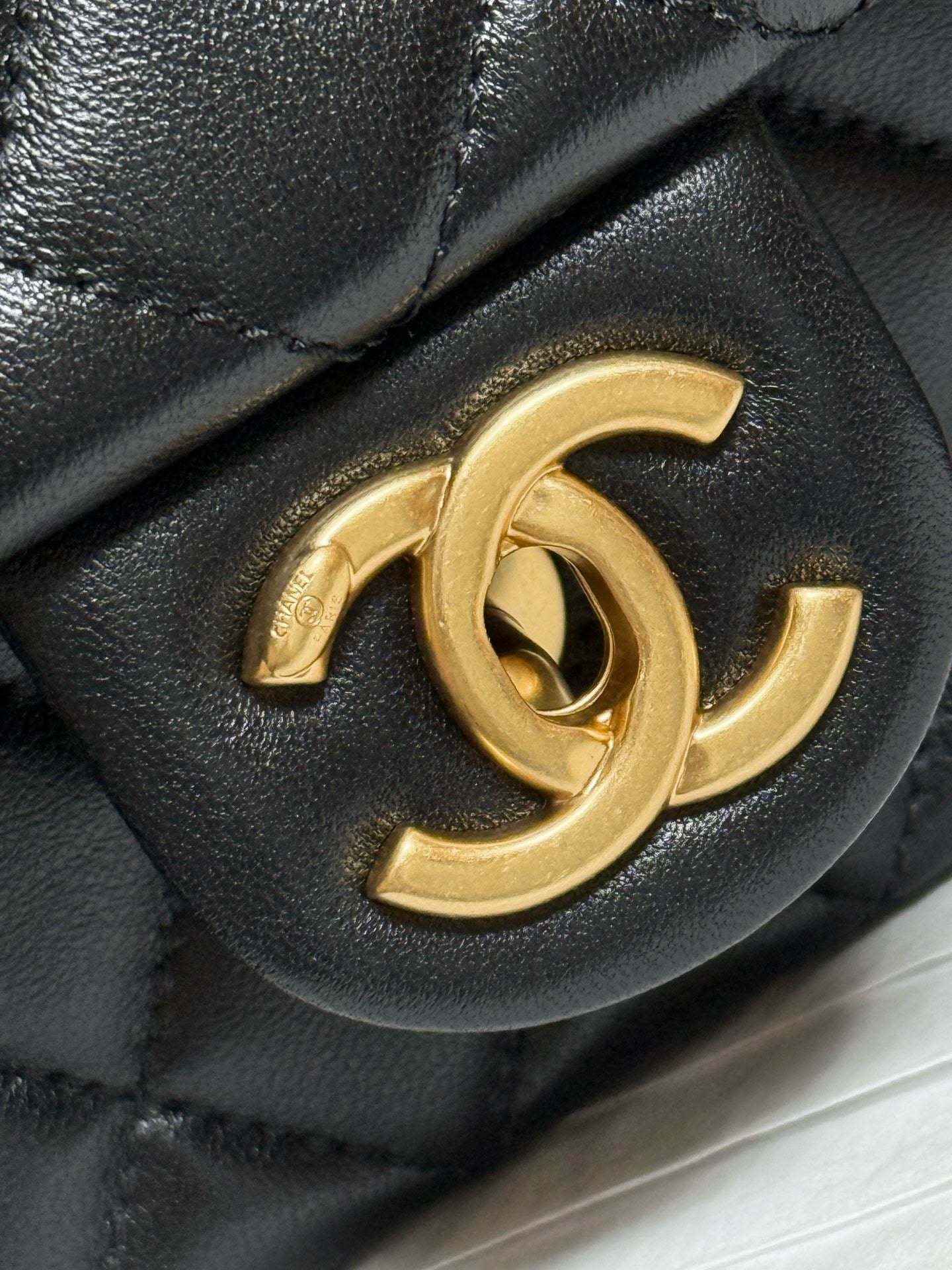 CHANEL - Classic Crush Mini Flap